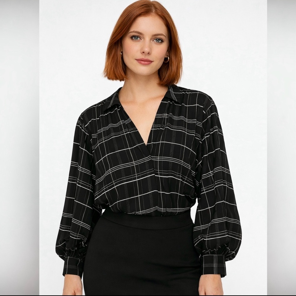 🇨🇦 Judith & Charles Plaid Blouse